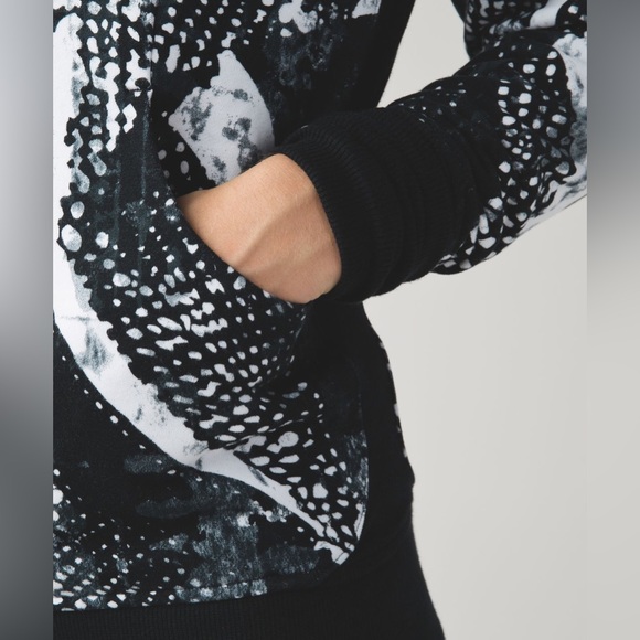 Lululemon Scuba Hoodie III (Static Mist White Black) sz 4 - Picture 6 of 15